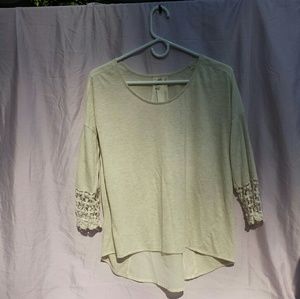 Red camel creme top
